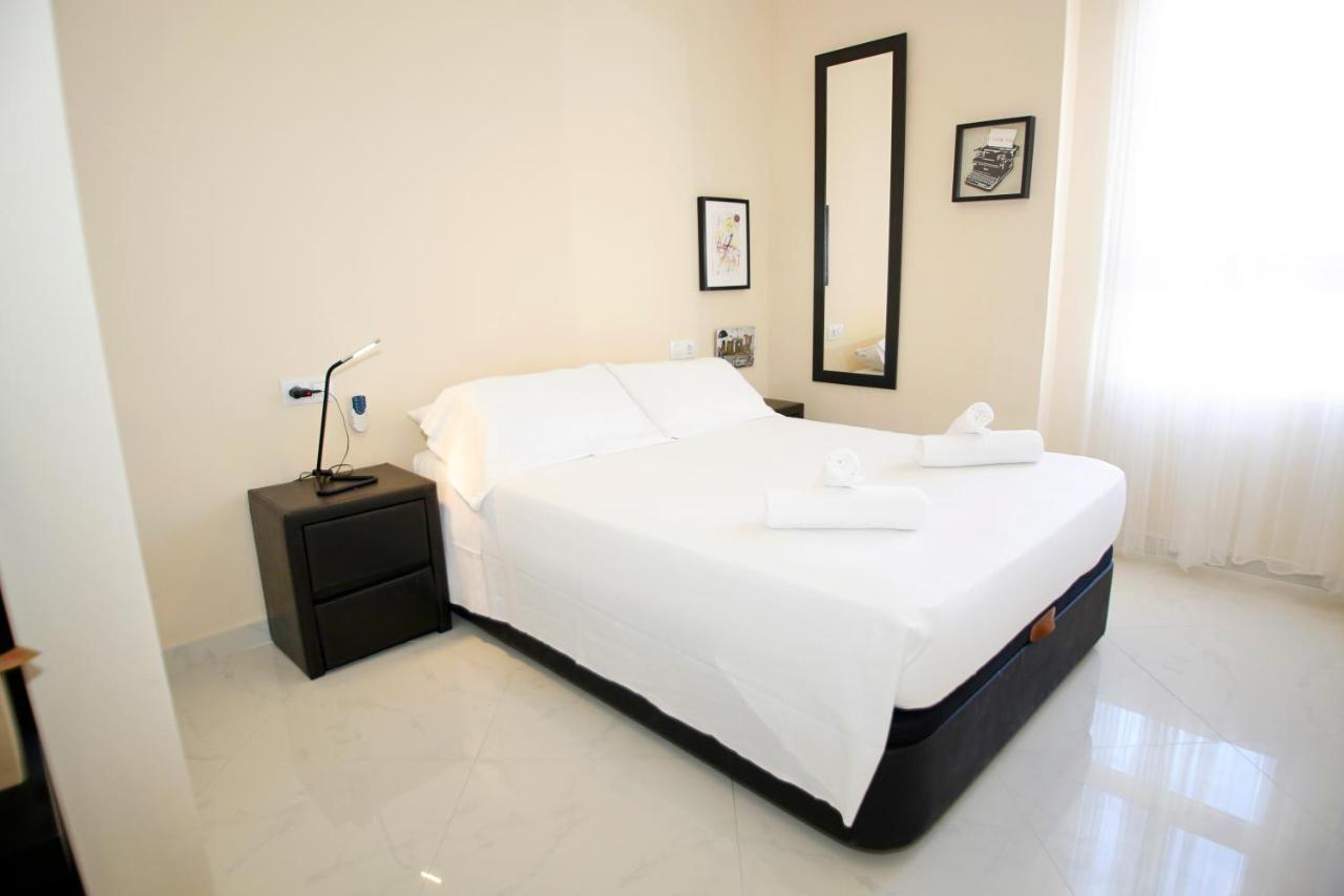 In Front Of The Sea With Ac And Pool Apartment Alicante Exterior photo